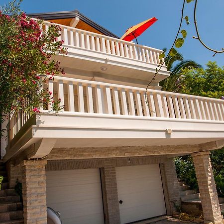 Villa Clematis Trogir Exterior photo